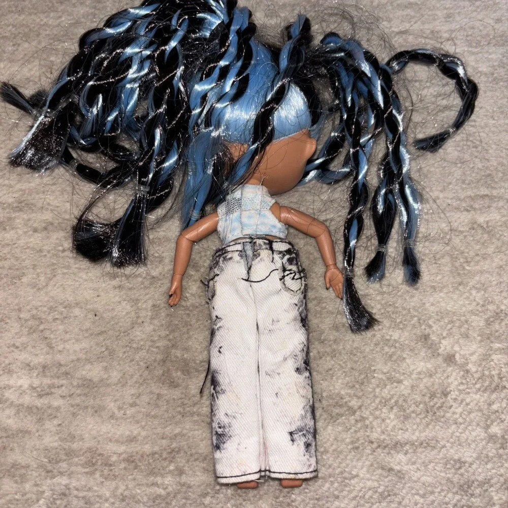 LOL Surprise! Tweens Fashion Doll Freshest + Top & Pants, Blue & Black - Picture 4 of 6